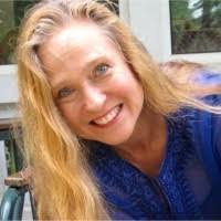 Emily Crew's Instagram, Twitter & Facebook