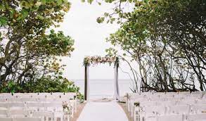 Jupiter Beach Resort Spa Venue Jupiter Fl Weddingwire Jupiter Beach Resort Wedding Venues Beach Beach Wedding Locations