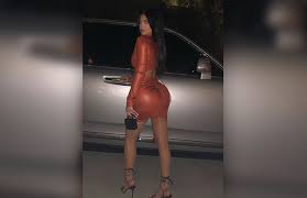 Kylie kristen jenner (born august 10, 1997) is an american media personality, socialite, model, and businesswoman. Kylie Jenner Prasentiert Autosammlung Auf Insta Und Erntet Shitstorm Foto Kosmo