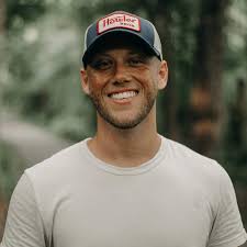 Jordan Minton's Instagram, Twitter & Facebook