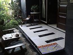 Keramik lantai teras, motif keramik teras luar, motif keramik teras depan, keramik teras rumah 4 contoh keramik tiang teras rumah menarik sumber www.rumahminimalispro.com. 20 Model Keramik Teras Yang Cantik Dari Yang Polos Sampai Yang Bermotif Rumah123 Com