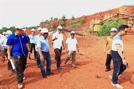 Bauxite mining has become a controversial political issue in malaysia. Bauxite Mining To Resume The Star