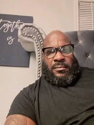 Roderick Collier's Instagram, Twitter & Facebook