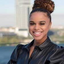 Falyn Davis's Instagram, Twitter & Facebook