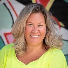 Liv Roach's Instagram, Twitter & Facebook