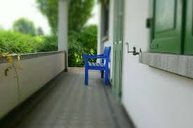 Auf Die Lange Bank Schieben In 2020 Outdoor Dekorationen Bank Redewendungen