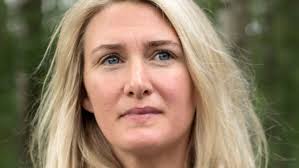 Sissela Benns relation med exet