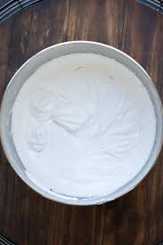 After posting a picture of the homemade vegan whipped cream on my instagram, you guys were very eager to find out how i make it. Homemade Vegan Whipped Cream Veggies Don T Bite