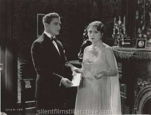 Silent Film Still Archive - silent movie photos and memorabilia