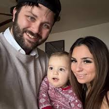 JamesGunn Hi, a question, In the original team of the comics there is  Vincent Velcoro the Vampire member of the team ( CreatureCommandos ), I  know it was difficult to introduce more