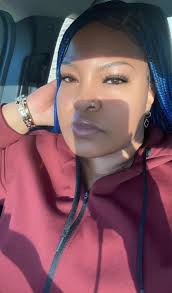 I'm currently here and was wondering if there was any place other than the  salon to get my hair braided??