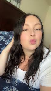 29, Mom to 1 son, healthcare field… what's this page all about??? 😉