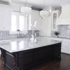 These awesome kitchens don't sacrifice style for function, and yours shouldnt either! Pin By Flavia Corcos On Home Decor Kitchen Remodel Small Kitchen Remodel Layout Cheap Kitchen Remodel