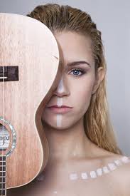 Connie Isla, la chica que es furor en Instagram, lanzó su nuevo single