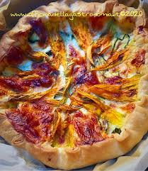 2 cucchiai di olio extravergine; Torta Salata Con Fiori Di Zucca E Scamorza Officina Della Gastronomia