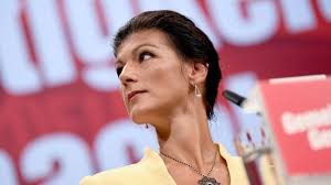 Sahra wagenknecht, geboren 1969, studierte von 1990 bis 1996 philosophie und neuere deutsche geschichte in jena, berlin und groningen. Gregor Gysi Landtagswahlen 2019