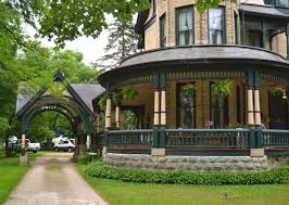 Porte Cochere Designs Porte Cochere On The Fargo Mansion Front View Mansions Southern Mansions Fantasy House
