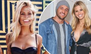 Natalie Roser moving to LA after split from fiancé Dan | Daily Mail Online