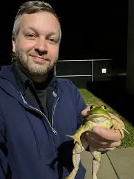 Just in case you know this piece of pond life, maybe choose your friends  more wisely. Hope the pair get what they deserve