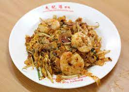 You'll find many versions of char kway teow in various regions in southeast asia but many people from all over asia travel to penang just to indulge in a plate of the real deal. 5 Popular Char Kway Teow Stalls In Penang We Love Siam Road Ckt