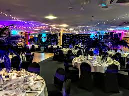 Decorate your table with a bag of silver and black confetti, with lights, cameras, movie reels and star designs. Prom Entertainment Theme Ideas