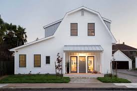 Intowine.com has scoured napa to find the wineries that are worth checking out if only for the architecture. Modern Interpretation Of Agrarian Style Home In The Napa Valley