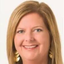 Leanne Tew's Instagram, Twitter & Facebook