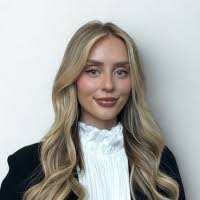 Alanna Mckeever's Instagram, Twitter & Facebook