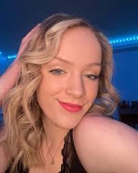 Hannah Flaherty's Instagram, Twitter & Facebook