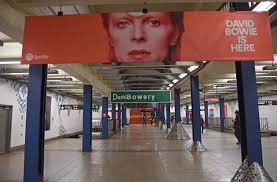 Just Stop Your Crying It S A Sign Of The Times David Bowie Brooklyn Museum S David Bowie Exhibition Prompts Writer S New York City Pilgrimage Triblive Com