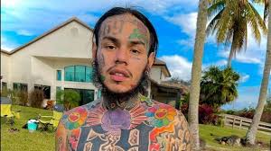 Some images are hidden because they can no longer be found or have been removed by the file host. Tekashi 6ix9ine S Driving Skills Ridiculed In High Speed Lambo The Inquisitr