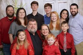 Create a lasting memory with the large family pictures large family portraits extended family photos large family poses family pics family picture colors family picture. Large Catholic Families Less Common Still Remarkable Arkansas Catholic May 7 2018