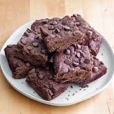 Preheat Oven To 325 F Line 8 Inch Square Baking Pan With Foil Grease Combine Flour Baking Powder Sea Salt A Easy Chocolate Baking Nestle Very Best Baking