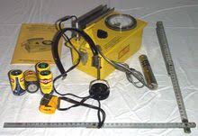 This listing is for a victoreen instruments radiation survey meter. Cd V 700 Wikipedia