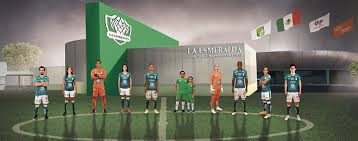 Балет цезаря пуни «эсмеральда» создан по мотивам знаменитого произведения виктора гюго «собор парижской богоматери». Leon Presenta Su Nuevo Complejo La Esmeralda