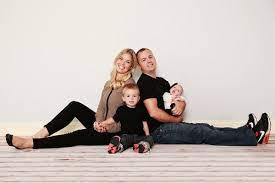 Family Photography Indoor In Studio Dahmer Family The Mullikin Studio Mission Ks Family Family Studio Photography Family Photo Pose Studio Family Portraits