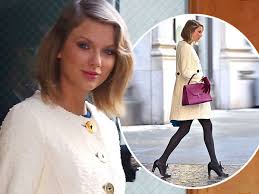 Who is paris hilton's fiancé, carter reum? Taylor Swift Dresses Like The Queen As She Braves The Chill In New York Irish Mirror Online