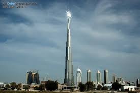 Terbang ke negeri seribu satu malam, disitulah anda akan menemukan gedung burj khalifa yang menyabet gelar paling jangkung didunia. Rekor Gedung Tertinggi Dubai Burj Khalifa 818 Meter Mimbar Rakyat