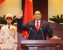 Ông bắt đầu công tác tại bộ công an từ năm 1996 và lần. Ong Pháº¡m Minh Chinh Ä'Æ°á»£c Báº§u Giá»¯ Chá»©c Thá»§ TÆ°á»›ng Chinh Phá»§ Nhiá»‡m Ká»³ 2016 2021 Bao áº£nh Viá»‡t Nam