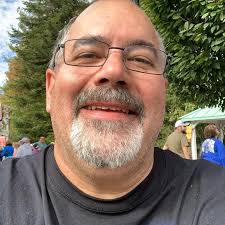 My friend has the best mailbox ever. ILLS 17-17 17 17 17 天以か来