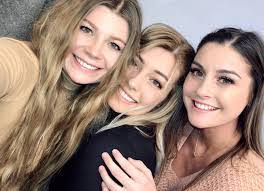 Jodi Veach's Instagram, Twitter & Facebook