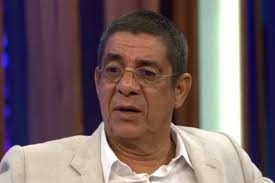 Giboia comeu o boizeca pagodinho. Zeca Pagodinho Surpreende Ao Surgir De Touca E Roupao Look Do Dia
