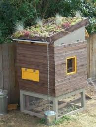21 idees geniales de poulaillers a construire soi meme avec de la recup poulailler petits poulaillers jardin sur le toit