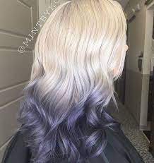 22 Trendy And Tasteful Two Tone Hairstyle You Ll Love Popular Haircuts Hair Styles Perfect Hair Color Trendy Hair Color