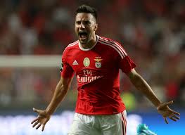 This page displays a detailed overview of the club's current squad. Sic Noticias Samaris Sofre Entorse No Treino Do Benfica