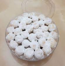 Ada tips agar gula putri salju menempel sempurna dan teksturnya lembut lumer di mulut. Resep Kue Lebaran Kue Putri Salju Yang Lembut Di Mulut