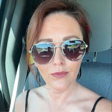 Do externship videos require step by step narration?