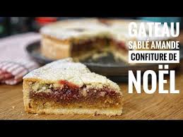 Si Pour Votre Dessert De Noel Vous Souhaitez Changer De La Traditionnelle Buche Pourquoi N Opteriez Vous Pas Pour Un Gateau Sable Sables De Noel Gateau Amande