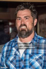 Mark Luttrell's Instagram, Twitter & Facebook