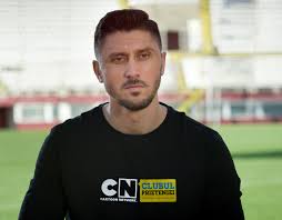 Exista jucatori imprumutati, am ajutat o data asa, in ultimul moment, cu acceptul pentru a juca meciurile la ovidiu. Strategia Lui Ciprian Marica La Farul ConstanÅ£a Vreau SÄƒ RevinÄƒ In Liga 1